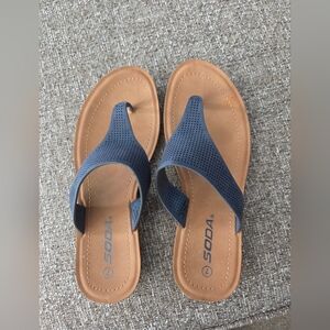 Blue Flip Flops Women's 7 Perforated Soda Flats Thong Flip Flop Sandals Summer